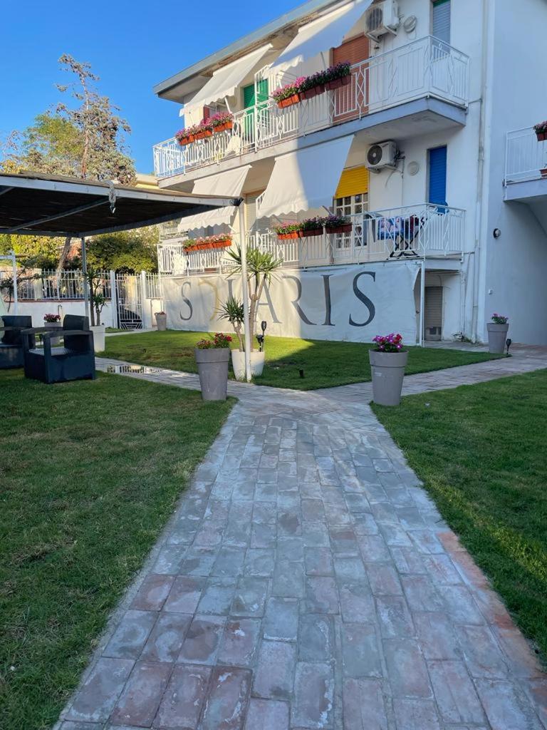 Solaris Paestum Bed & Breakfast Eksteriør bilde