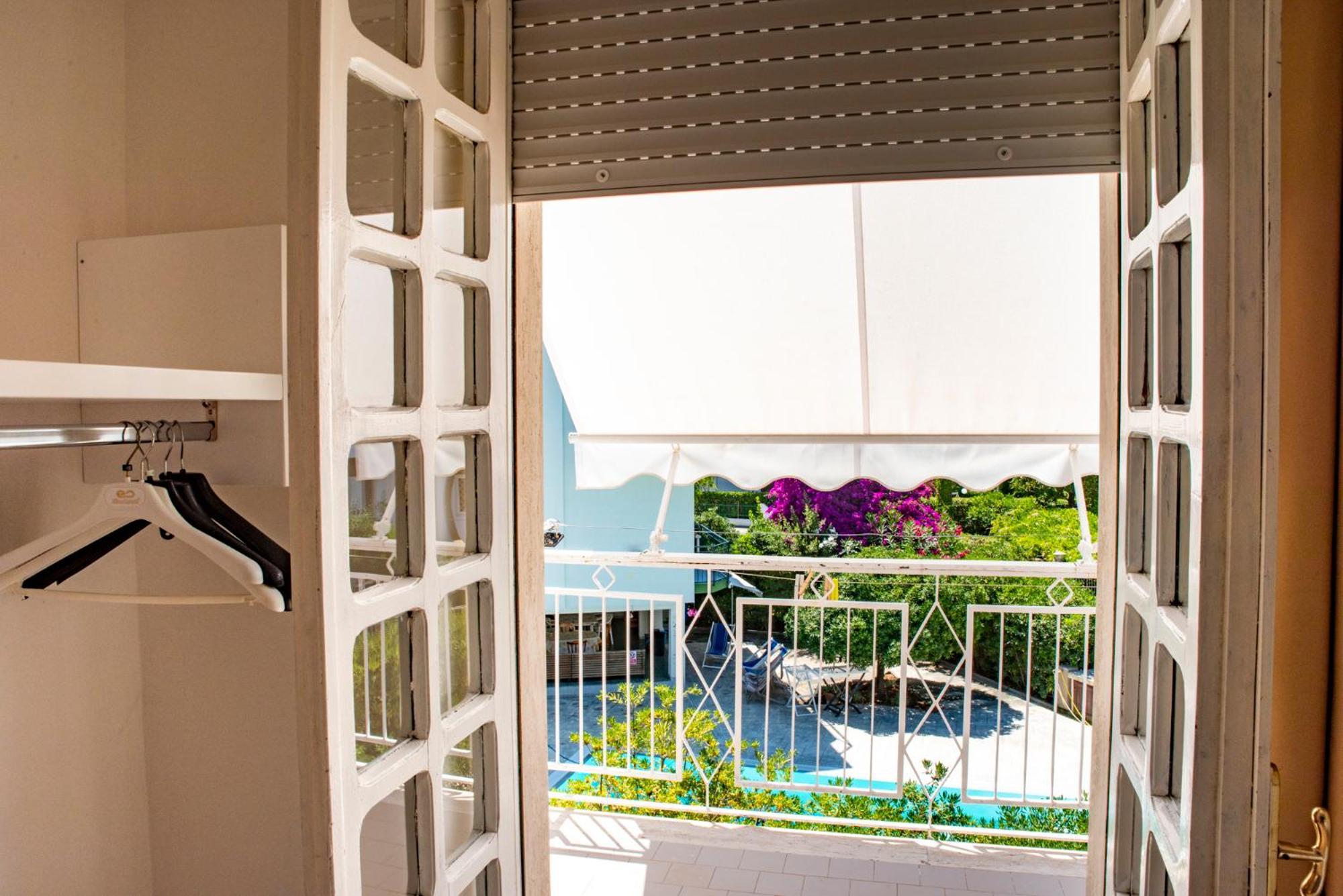 Solaris Paestum Bed & Breakfast Eksteriør bilde