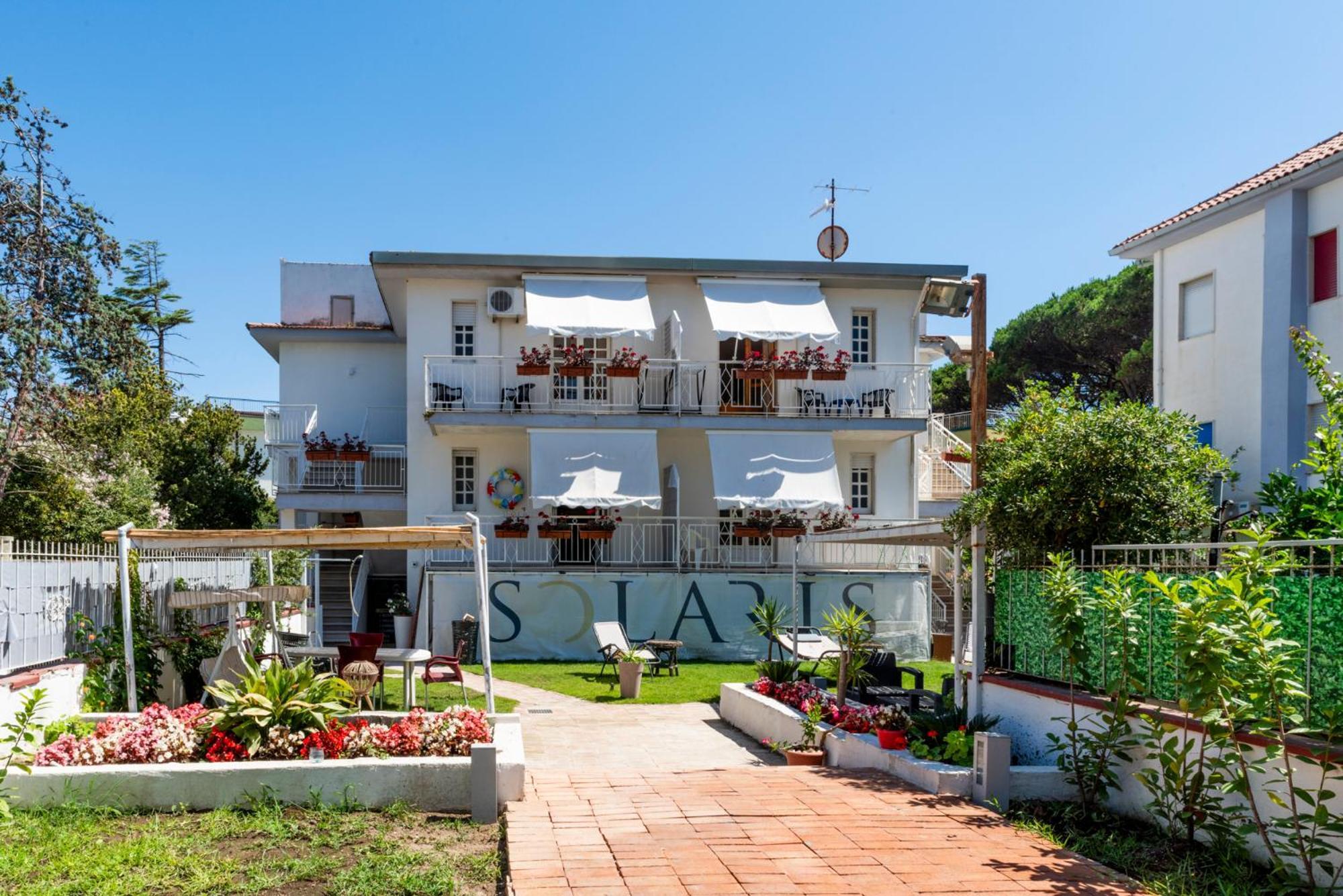 Solaris Paestum Bed & Breakfast Eksteriør bilde